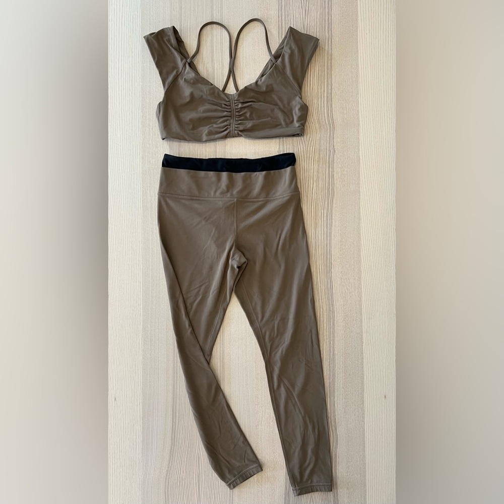 Athleta Active SET - Sports Bra & Leggings M/L